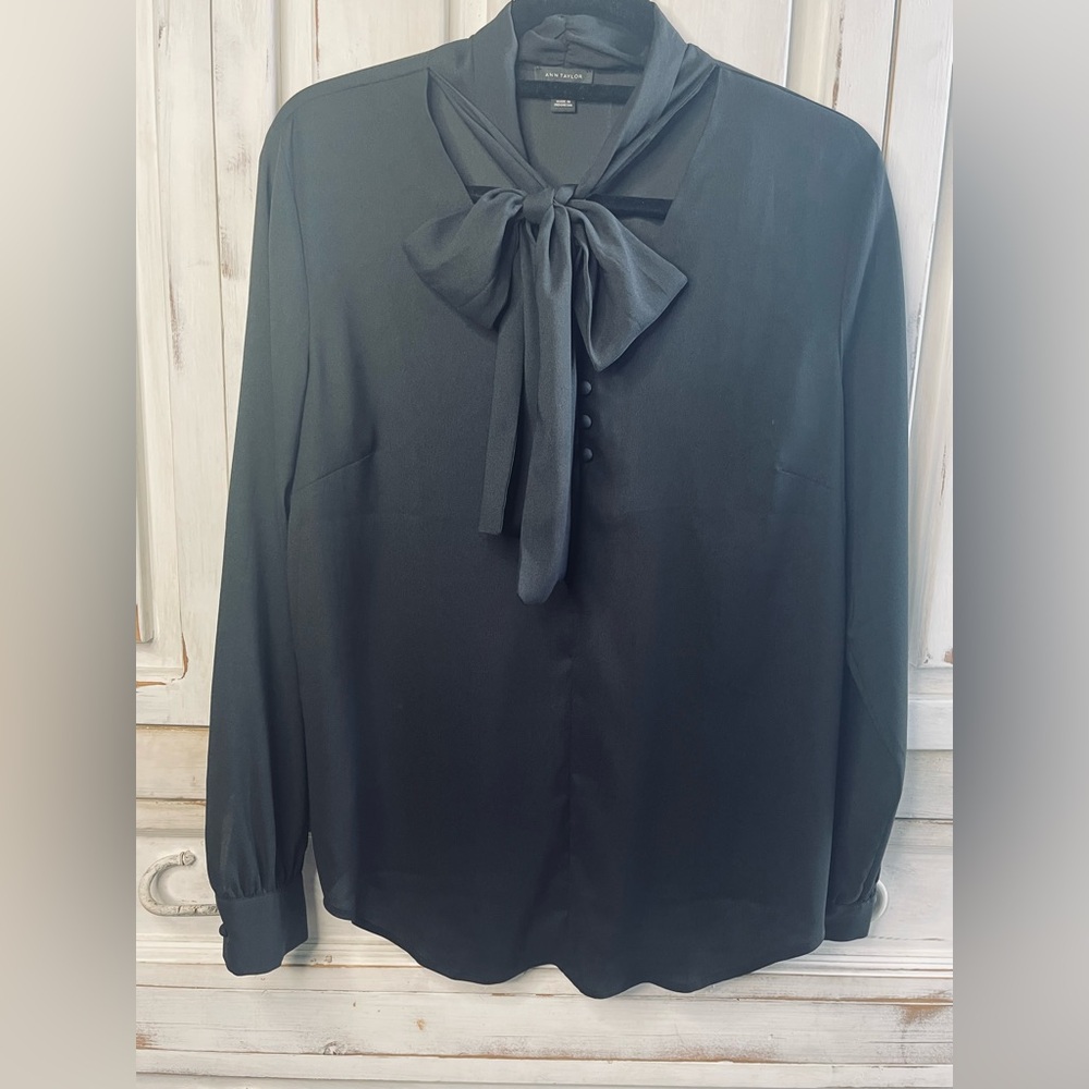 Ann Taylor Opaque Black Tie Neck Shirt sz med